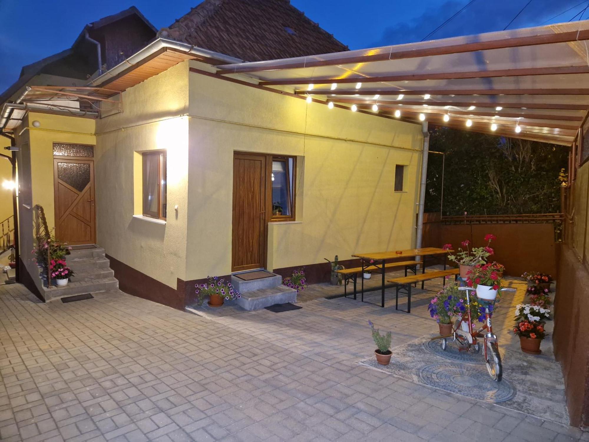 1 For Rent Hotel Cluj-Napoca Ngoại thất bức ảnh